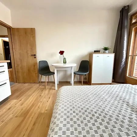 C.4 V Bankovnim Dome Apartment *