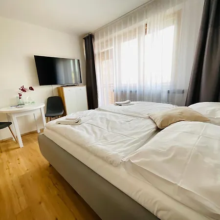 C.4 V Bankovnim Dome Apartment *